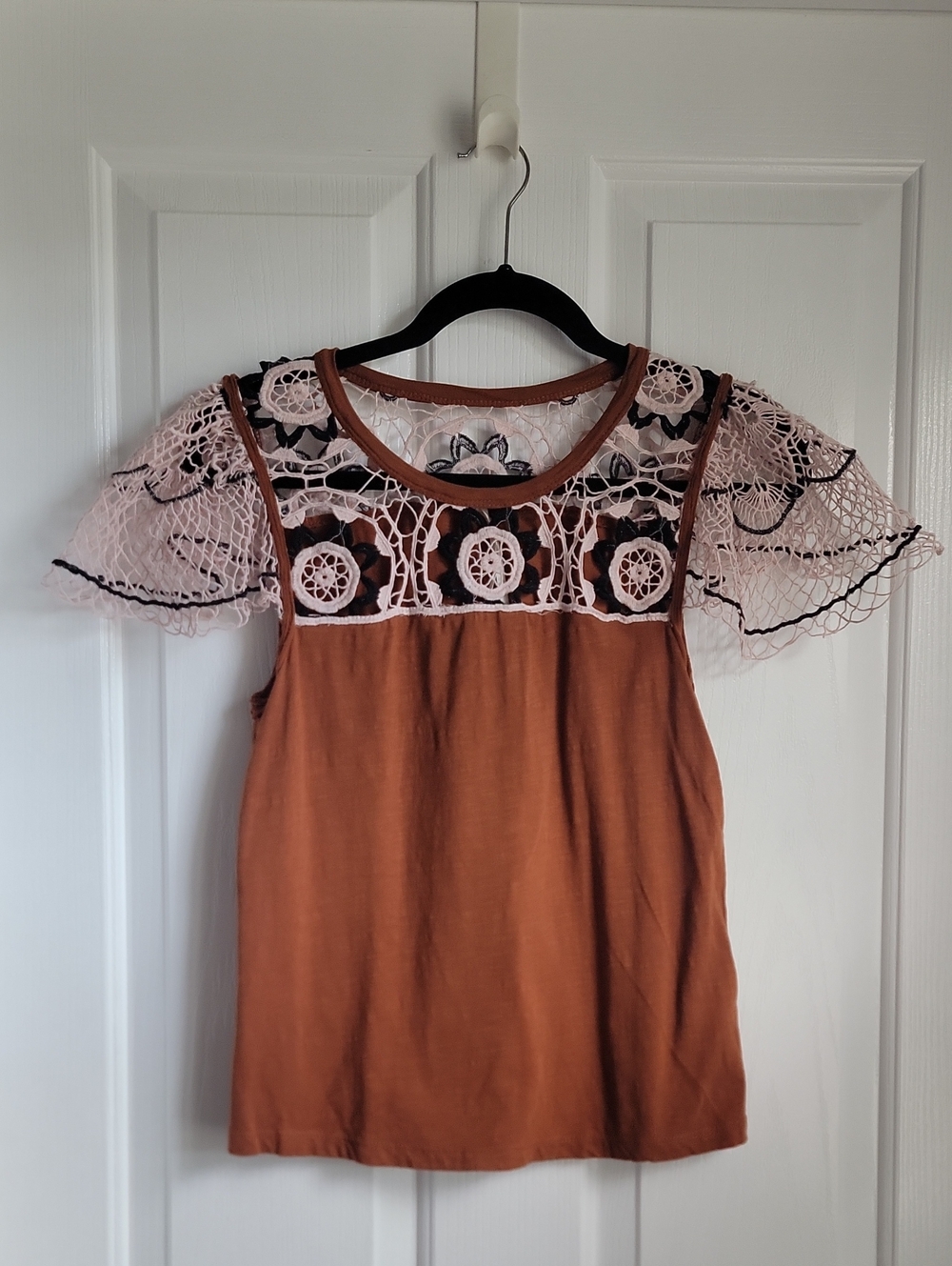 Anthropologie Brown Rust Tee with Pink Lace Yoke Small S